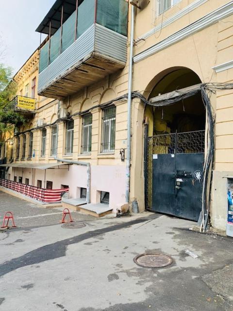 オデッサVip Студио На Дерибасовскойアパートメント エクステリア 写真